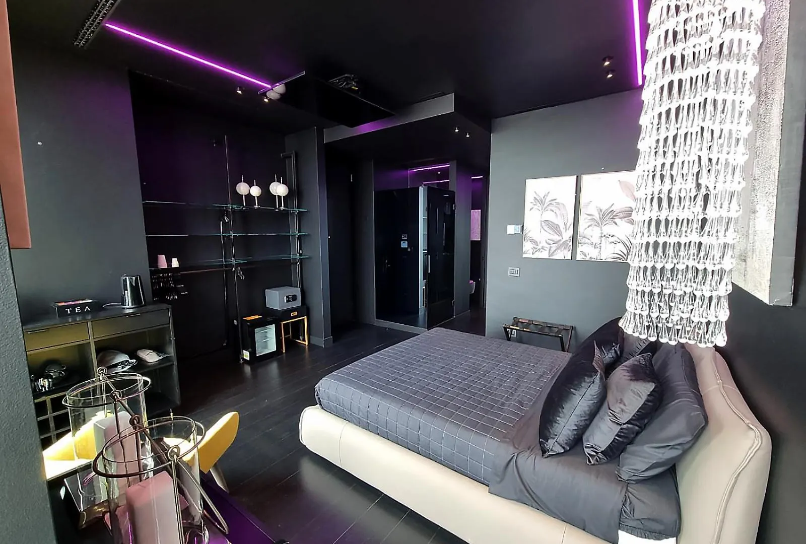 Skyline Solaria Milano Hotel 0*, Milan Italy
